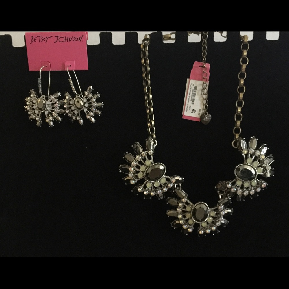 Betsey Johnson Crystal Necklace & Earring Set